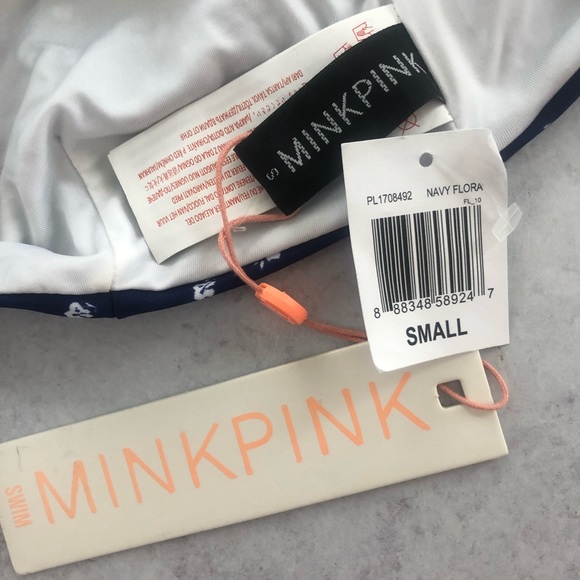 MINKPINK Mantaray 2 Pc Bikini in Navy & White Floral S NWT - Picture 4 of 6